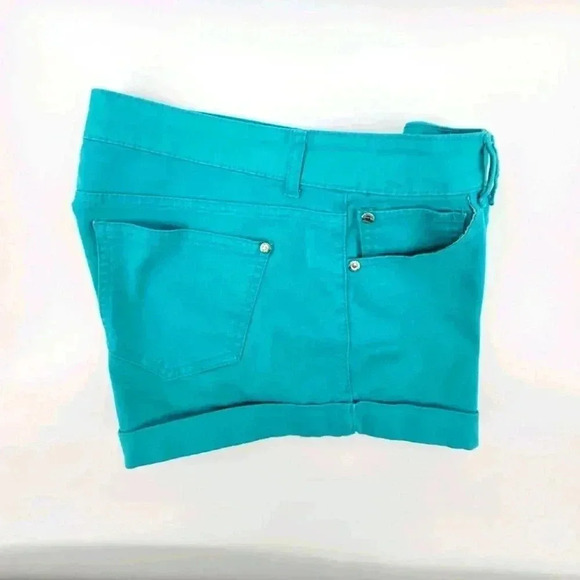 Celebrity Pink Summer  Shorts - Picture 1 of 5